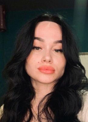 Ирина из Омска 27 лет
