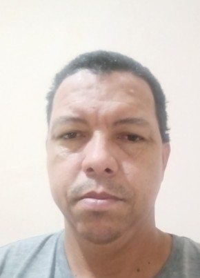 Edison, 44, República de Colombia, Pereira