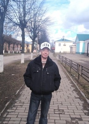 Sergey, 43, Russia, Novosokolniki