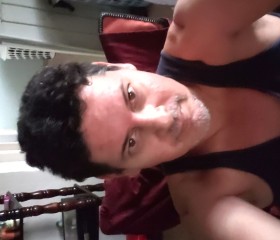 adam, 55, Yauco