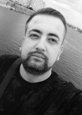 Никита из Череповеца 24 года