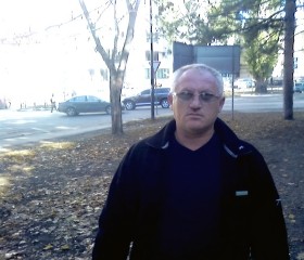 Андрей, 58 лет, Симферополь