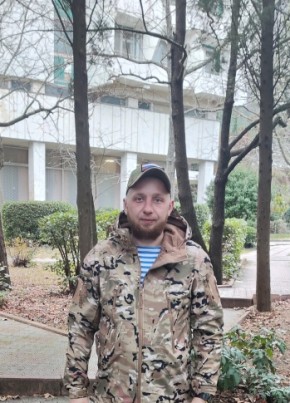 Evgeniy, 37, Russia, Ulyanovsk