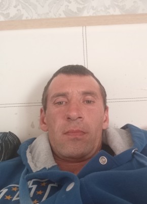 Yuriy, 39, Russia, Shakhtersk