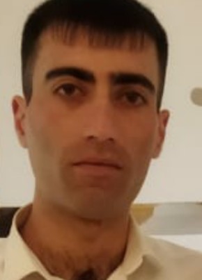 Levon Papikyan, 27, Armenia, Gyumri