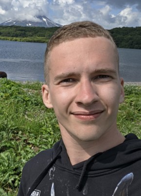 Михаил из Екатеринбурга 24 года