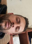 Tom, 36, Bar