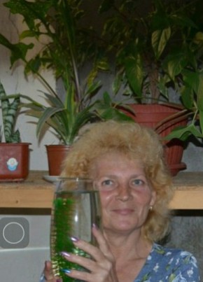 ИННА, 58, Россия, Джанкой