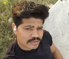 Gangal Mukesh g, 34, Gariadhar