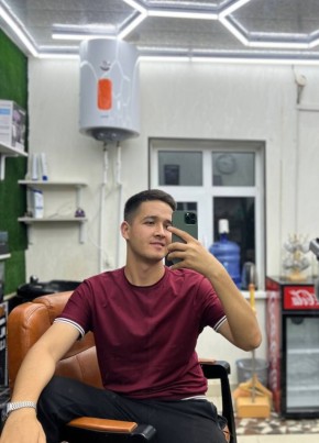Gaybi Sahorov из Urganch 25 лет