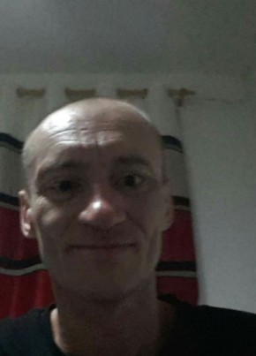 Mariusz, 47, United Kingdom, Hull