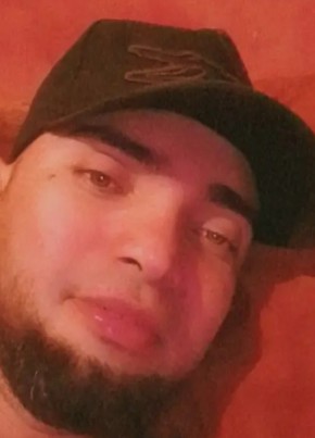Julio César из Barquisimeto 33 года