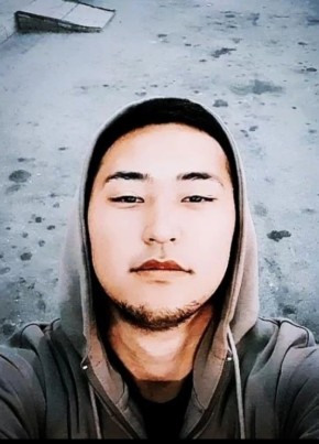 Сергей из Улан-Удэ 23 года