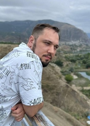 Кирилл из Чехова 36 лет