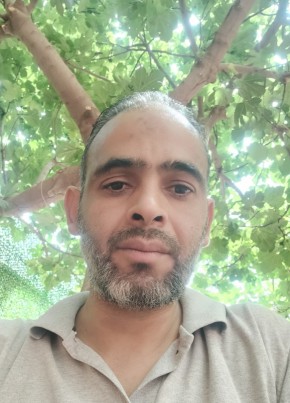 Hamza Algere, 43, People’s Democratic Republic of Algeria, Algiers