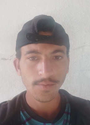 Lucas Santos Oli из Umuarama 62 года