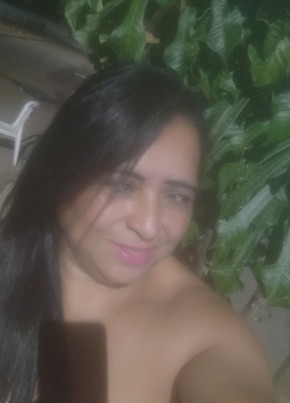 Alessandra Vieir из São Luís de Montes Belos 44 года