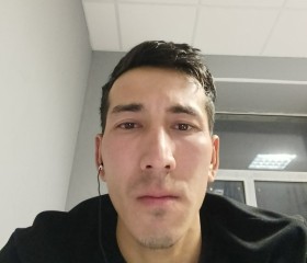 Shamsiddin, 25, Masty