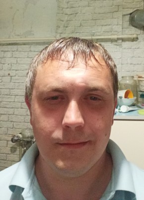 Диитрий, 36, Россия, Железногорск (Курская обл.)