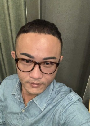 RooneyZeng, 46, 中华人民共和国, 高雄市