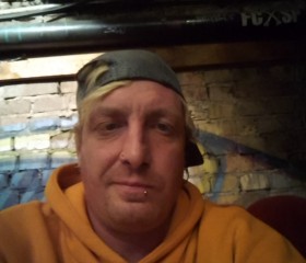Sascha, 40, Berlin