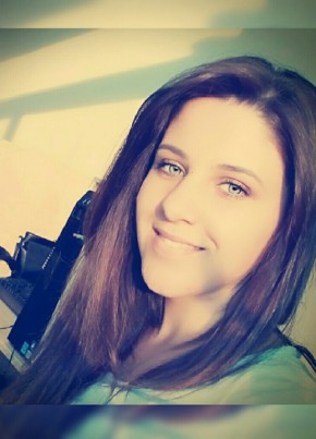 Anna, 28, Albania, Tirana