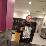 Lester, 22  , Moline