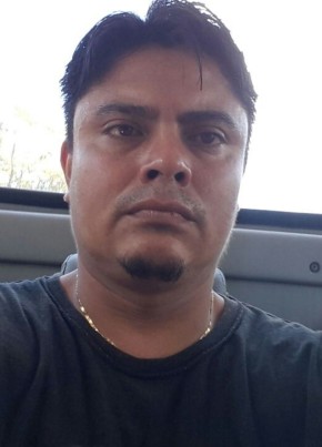 José, 42, República de El Salvador, San Salvador