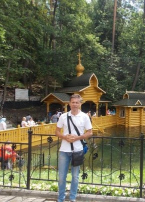 Олег из Ростова-на-Дону 52 года