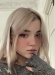 Kris, 22  , Lviv