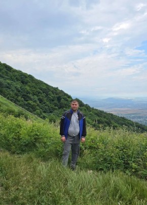 Aleksandr из Нового Уренгоя 42 года