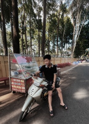 tp из Thành phố Hồ Chí Minh 18 лет