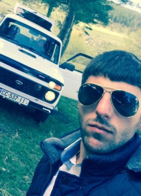 Лев, 27, Россия, Кондрово