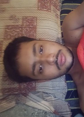 Mukesh, 21, India, Alirajpur