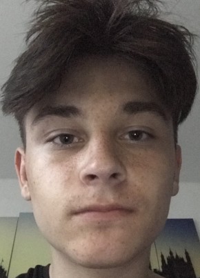 Denis, 21, Russia, Saint Petersburg