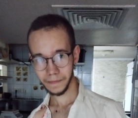 Konstantin, 23, Yekaterinburg