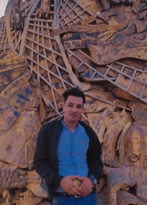 Hicham, 18, Western Sahara, Dakhla