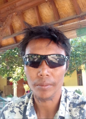 Syukha из Kota Mataram 37 лет