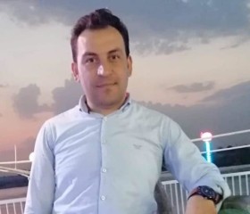 Abu Ali, 41, Al-Hamdaniya