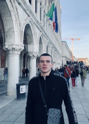 Олег из Praha 22 года