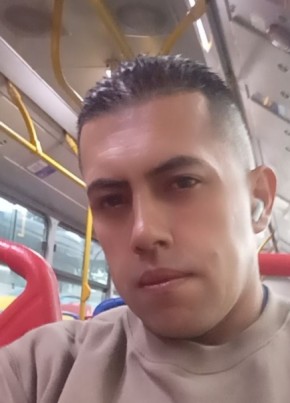 Edwin из Santafe de Bogotá 18 лет
