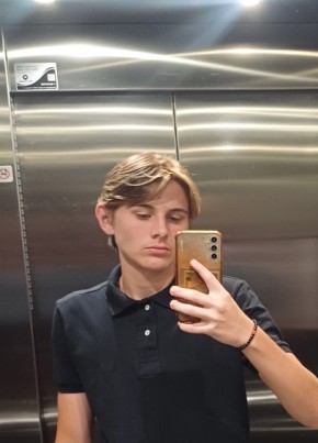 Davi из Joinville 18 лет