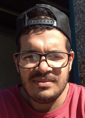 Vitor из Belo Horizonte 18 лет