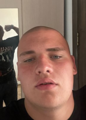 иван из Симферополи 23 года