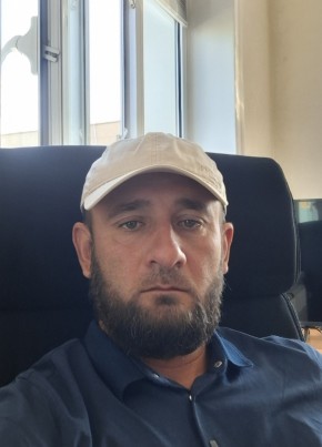 Hamidjon из Buxoro 43 года