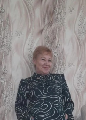 Галина из Саратова 65 лет