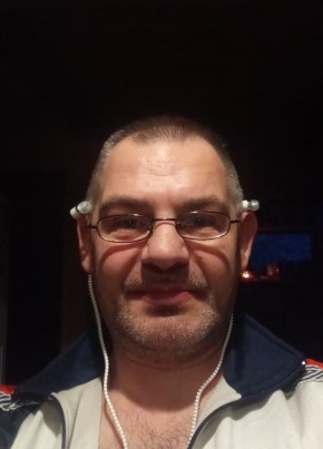 Oleg, 46, Eesti Vabariik, Jõhvi