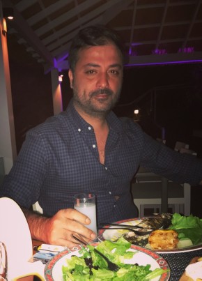 Ayşad, 44, Türkiye Cumhuriyeti, Tekfurdağ