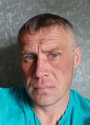 Виталий из Братска 44 года