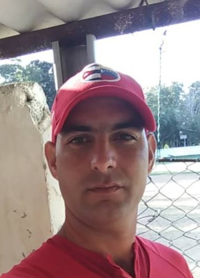 Howard, 39, República de Cuba, Cienfuegos
